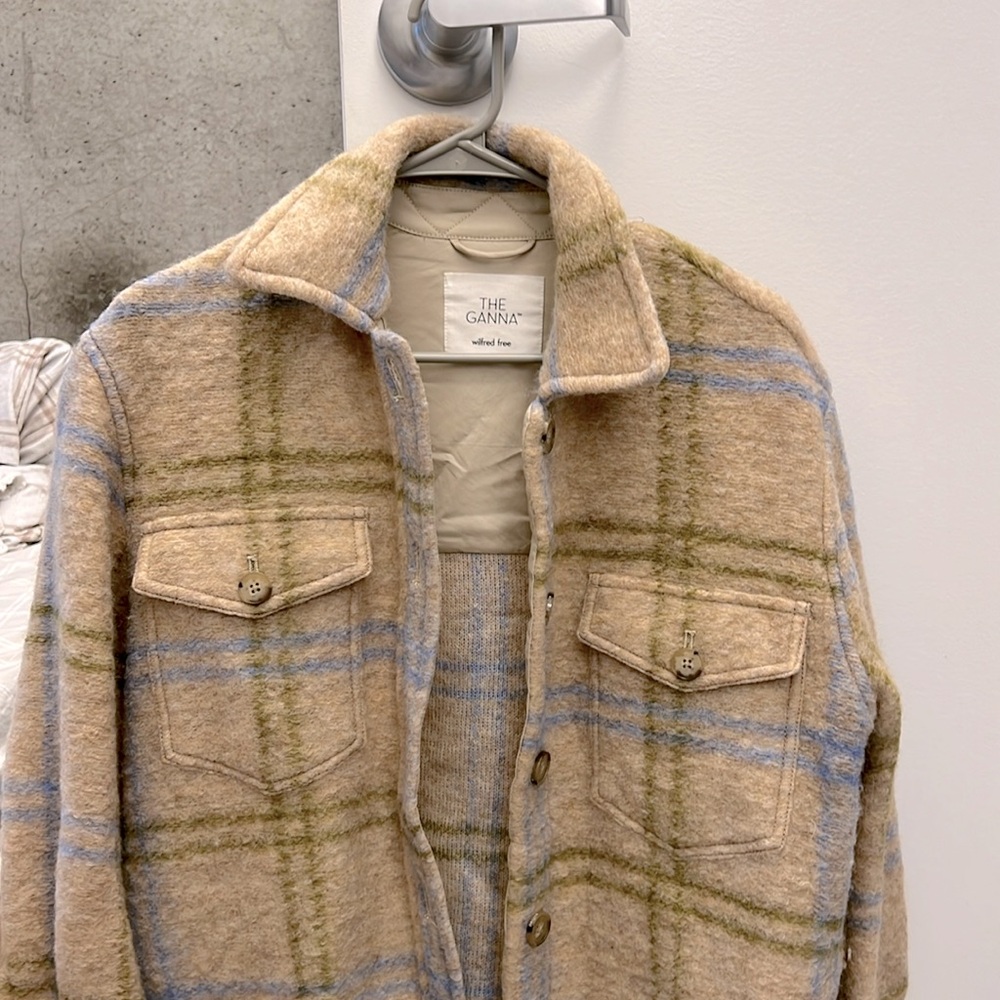 Aritzia Plaid Utility Jacket in Beige and Blue